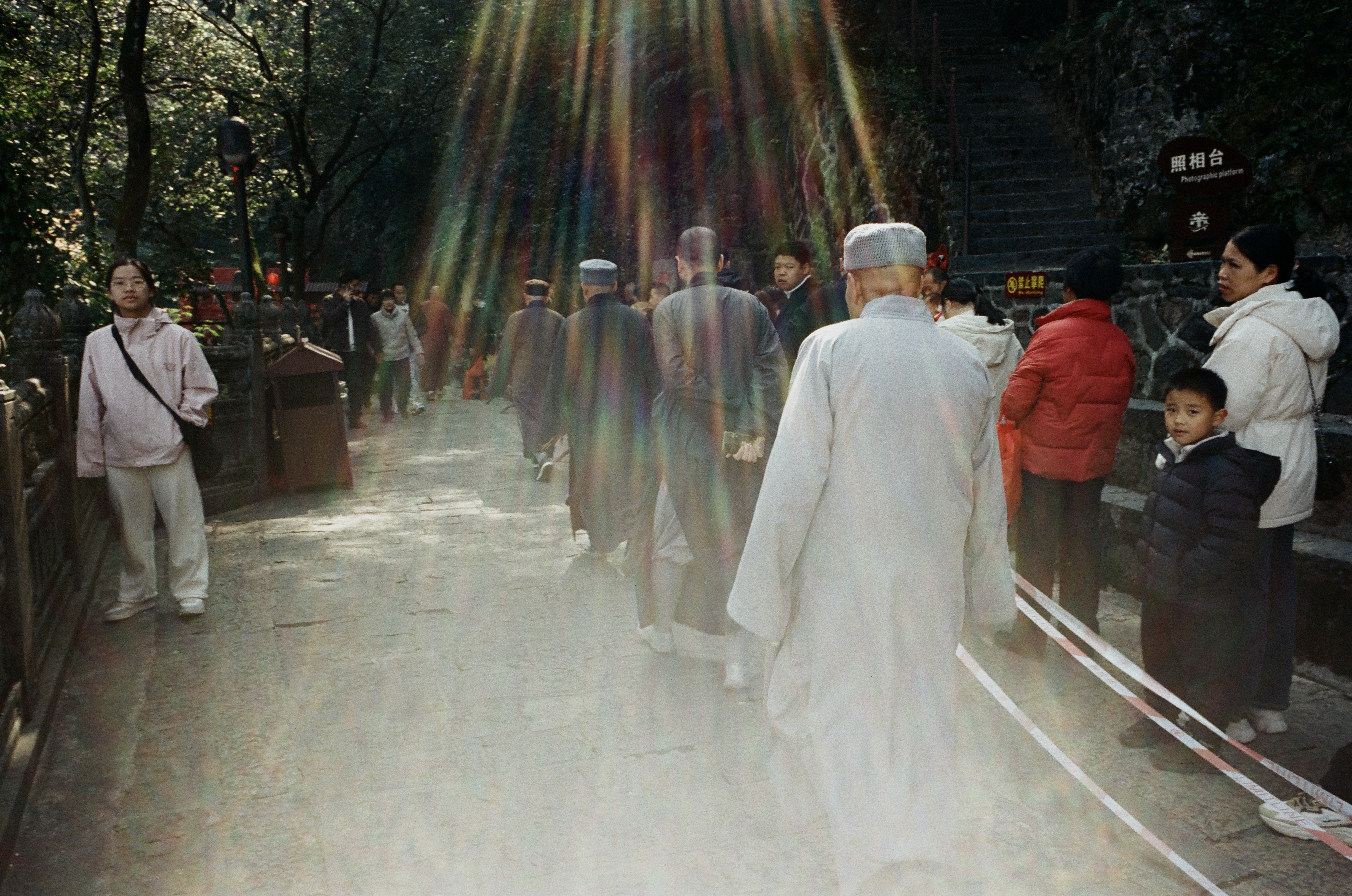 Zehao Wen's photography, Their Light
